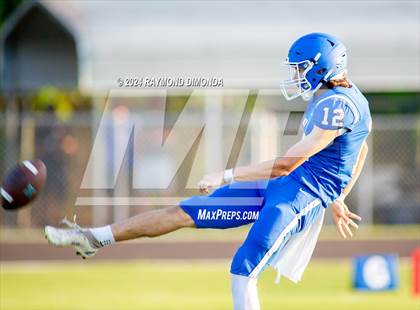Thumbnail 2 in Menendez vs Clay (Kickoff Classic) photogallery.