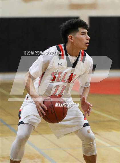 Thumbnail 1 in Selma vs. Madera South photogallery.