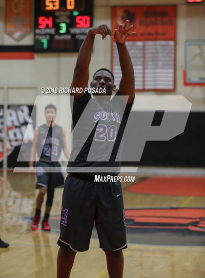 Thumbnail 1 in Selma vs. Madera South photogallery.