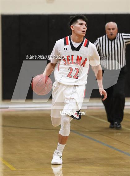 Thumbnail 1 in Selma vs. Madera South photogallery.