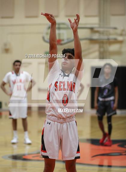 Thumbnail 3 in Selma vs. Madera South photogallery.