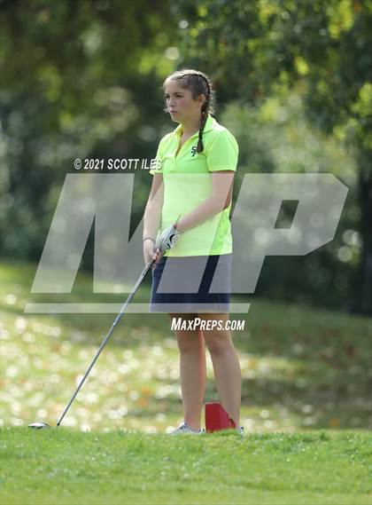 Thumbnail 1 in OHSAA D2 District (Pickaway C.C.) photogallery.