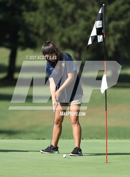 Thumbnail 3 in OHSAA D2 District (Pickaway C.C.) photogallery.