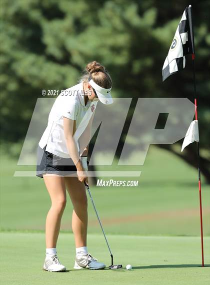 Thumbnail 1 in OHSAA D2 District (Pickaway C.C.) photogallery.