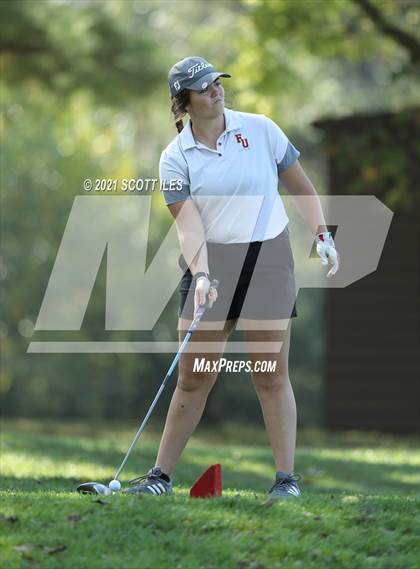 Thumbnail 1 in OHSAA D2 District (Pickaway C.C.) photogallery.