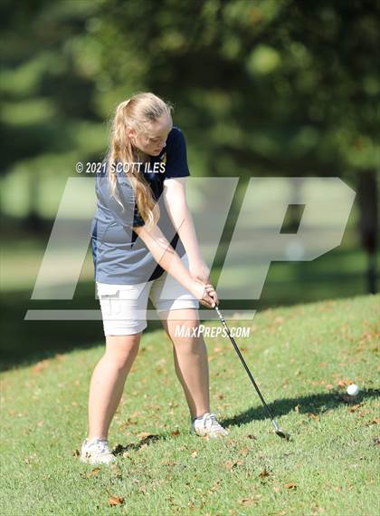 Thumbnail 3 in OHSAA D2 District (Pickaway C.C.) photogallery.