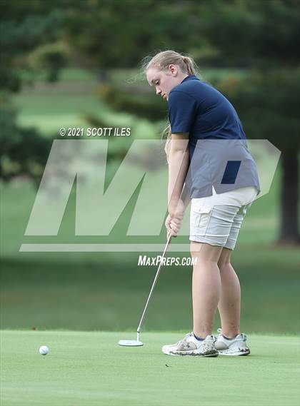 Thumbnail 3 in OHSAA D2 District (Pickaway C.C.) photogallery.