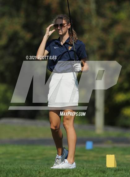 Thumbnail 1 in OHSAA D2 District (Pickaway C.C.) photogallery.