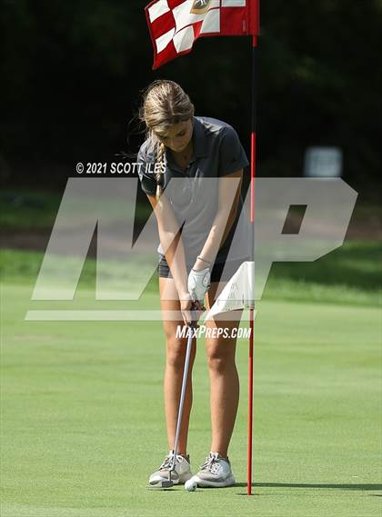 Thumbnail 2 in OHSAA D2 District (Pickaway C.C.) photogallery.