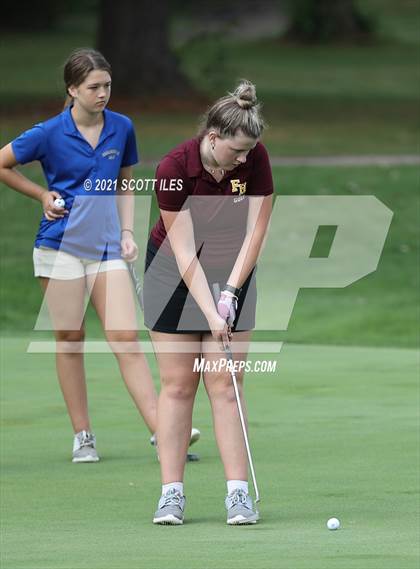Thumbnail 2 in OHSAA D2 District (Pickaway C.C.) photogallery.