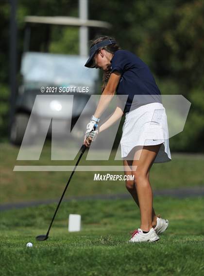 Thumbnail 1 in OHSAA D2 District (Pickaway C.C.) photogallery.