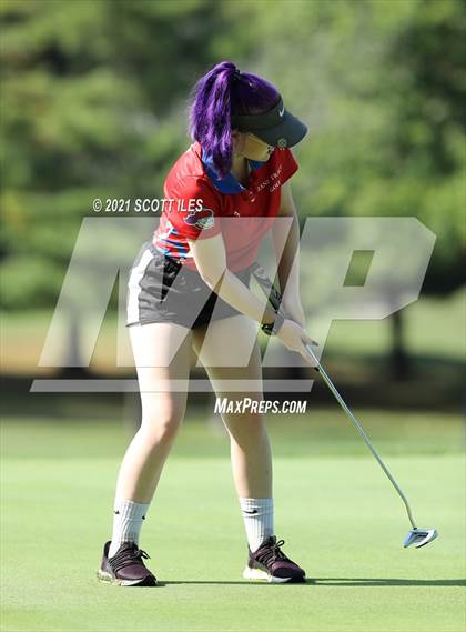 Thumbnail 1 in OHSAA D2 District (Pickaway C.C.) photogallery.
