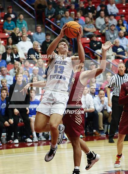 Thumbnail 2 in Dixie vs. Cedar (UHSAA 4A Quarterfinal Playoff) photogallery.