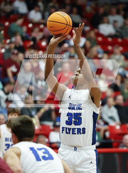 Thumbnail 1 in Dixie vs. Cedar (UHSAA 4A Quarterfinal Playoff) photogallery.