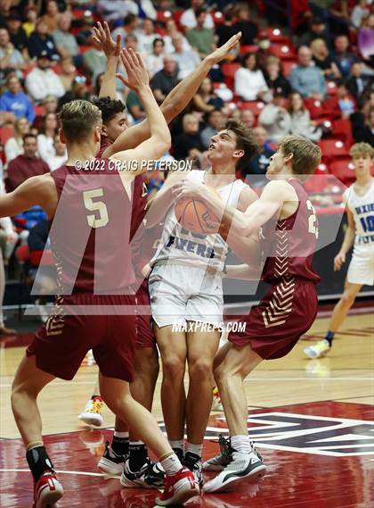 Thumbnail 1 in Dixie vs. Cedar (UHSAA 4A Quarterfinal Playoff) photogallery.