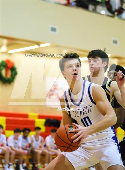 Thumbnail 2 in Port Washington vs. St. Anthony's photogallery.