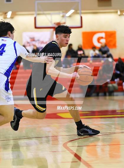 Thumbnail 2 in Port Washington vs. St. Anthony's photogallery.