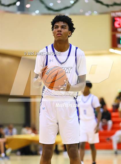 Thumbnail 2 in Port Washington vs. St. Anthony's photogallery.