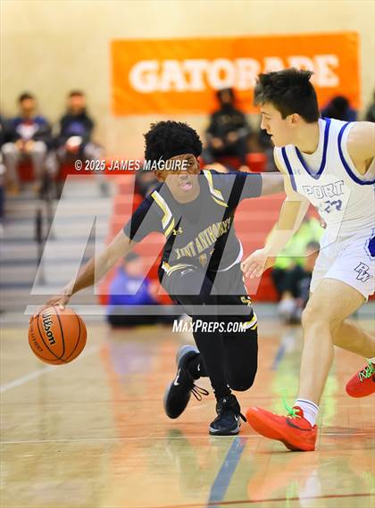 Thumbnail 2 in Port Washington vs. St. Anthony's photogallery.
