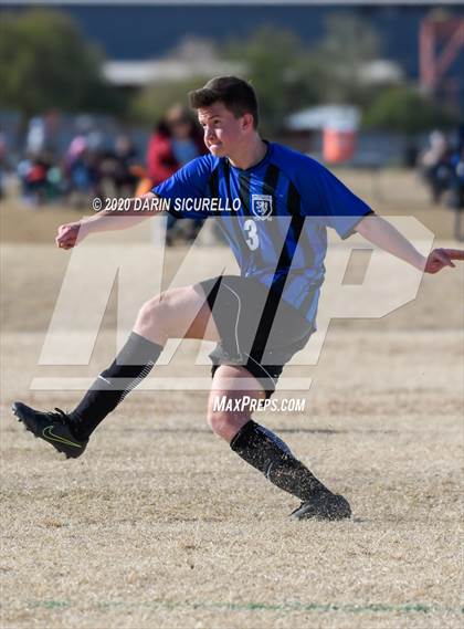 Thumbnail 3 in Fountain Hills vs Mesquite (Bohdie Larson Celebration Classic) photogallery.