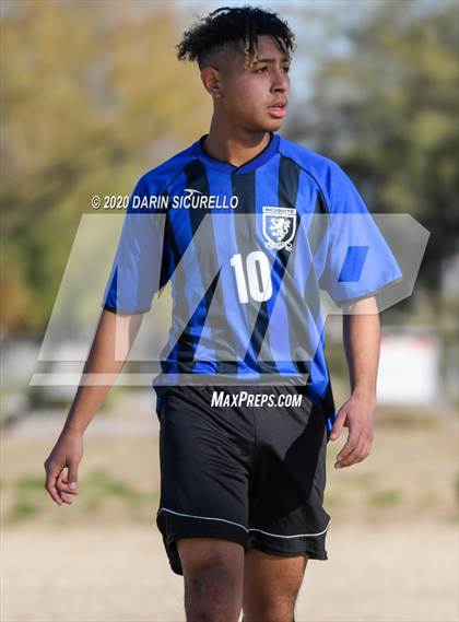 Thumbnail 2 in Fountain Hills vs Mesquite (Bohdie Larson Celebration Classic) photogallery.