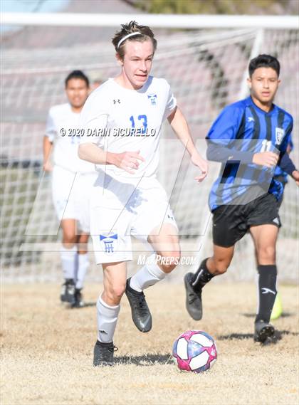 Thumbnail 2 in Fountain Hills vs Mesquite (Bohdie Larson Celebration Classic) photogallery.