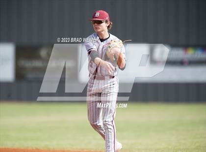 Thumbnail 1 in Destrehan @ E.D. White photogallery.