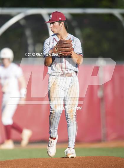 Thumbnail 1 in Destrehan @ E.D. White photogallery.