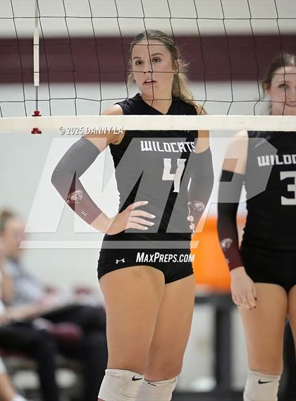 Thumbnail 1 in James Wood @ Warren County photogallery.