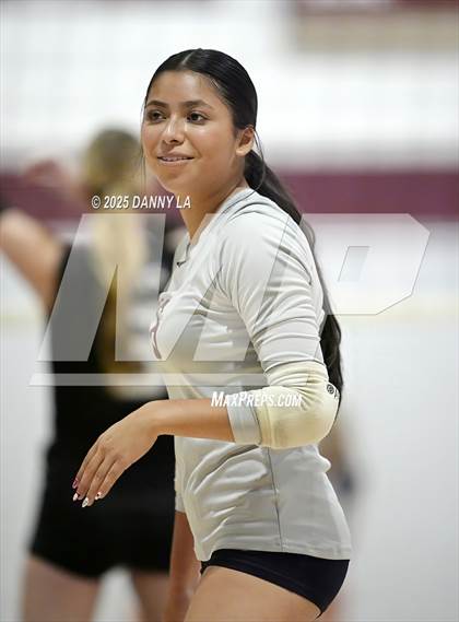 Thumbnail 3 in James Wood @ Warren County photogallery.