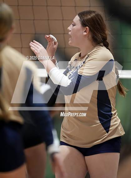 Thumbnail 1 in James Wood @ Warren County photogallery.