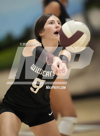 Thumbnail 3 in James Wood @ Warren County photogallery.