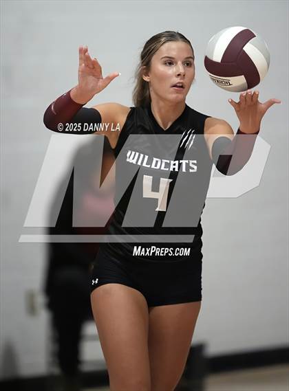 Thumbnail 1 in James Wood @ Warren County photogallery.