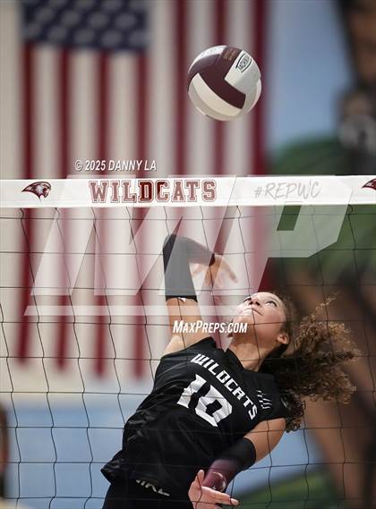 Thumbnail 2 in James Wood @ Warren County photogallery.