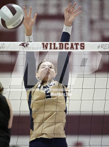 Thumbnail 3 in James Wood @ Warren County photogallery.