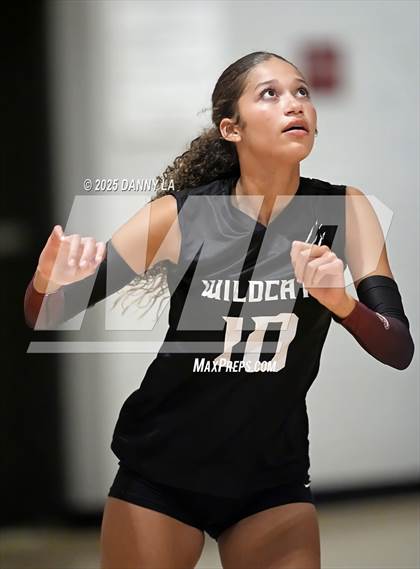 Thumbnail 2 in James Wood @ Warren County photogallery.