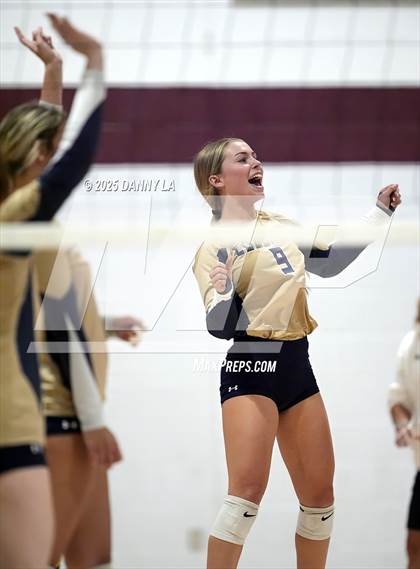 Thumbnail 2 in James Wood @ Warren County photogallery.