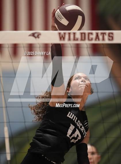 Thumbnail 3 in James Wood @ Warren County photogallery.