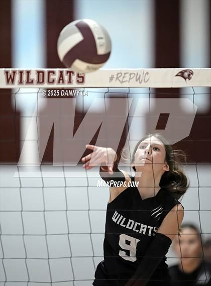 Thumbnail 3 in James Wood @ Warren County photogallery.