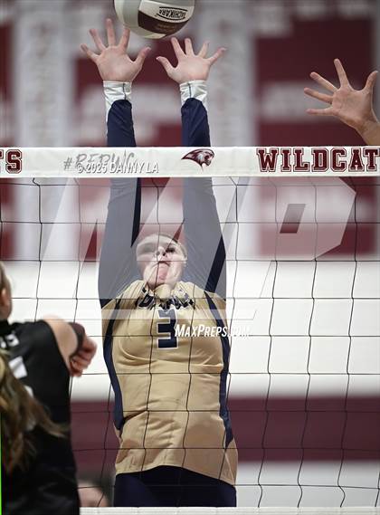 Thumbnail 1 in James Wood @ Warren County photogallery.