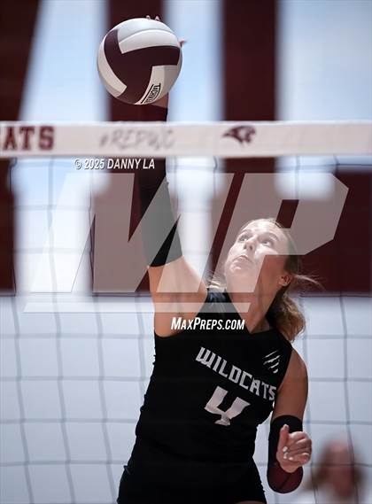 Thumbnail 2 in James Wood @ Warren County photogallery.