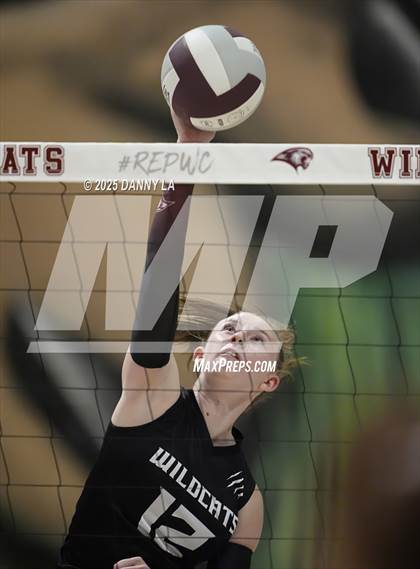 Thumbnail 2 in James Wood @ Warren County photogallery.