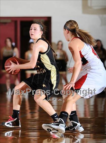 Thumbnail 3 in Maize South vs. Hesston (KSHSAA 4A Substate Semi-Finals) photogallery.