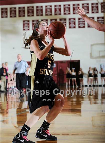 Thumbnail 1 in Maize South vs. Hesston (KSHSAA 4A Substate Semi-Finals) photogallery.
