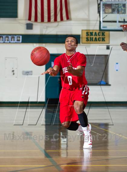Thumbnail 2 in Bishop Diego [Garcia] vs  St. Bonaventure (Santa Barbara Holiday Classic) photogallery.