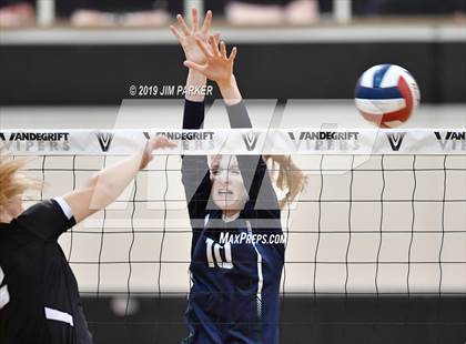 Thumbnail 3 in McNeil @ Vandegrift photogallery.