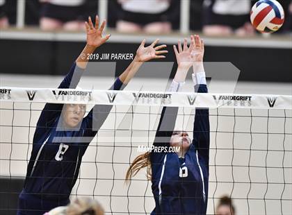 Thumbnail 2 in McNeil @ Vandegrift photogallery.