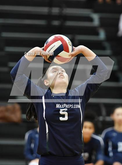 Thumbnail 1 in McNeil @ Vandegrift photogallery.