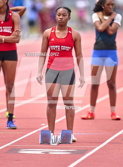 Thumbnail 2 in UIL 6A Track and Field Championship (200M) photogallery.