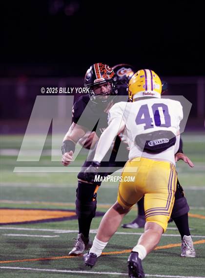 Thumbnail 3 in Grand Saline vs Edgewood photogallery.